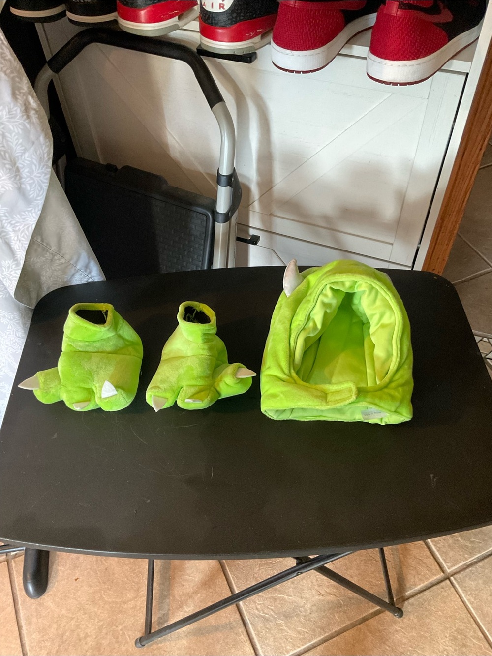 Spirit Mike Wazowski Bright Green Infant Halloween Costume - Picture 8 of 9